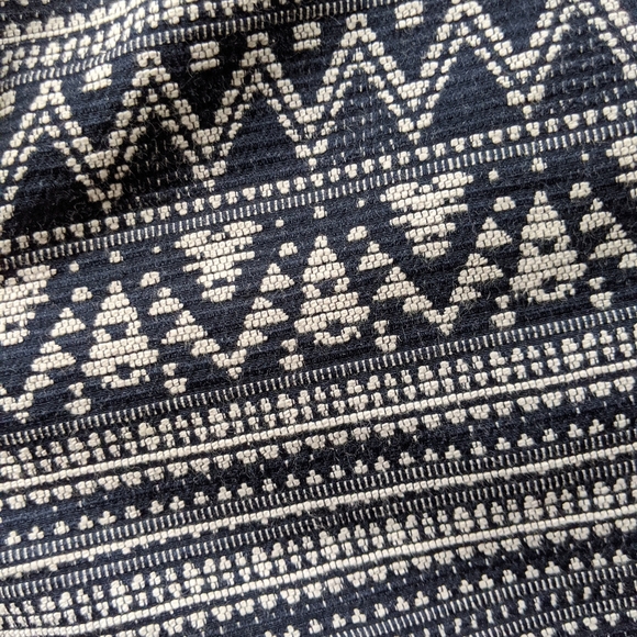 Loft Outlet patterned shorts size 4 - Picture 5 of 5